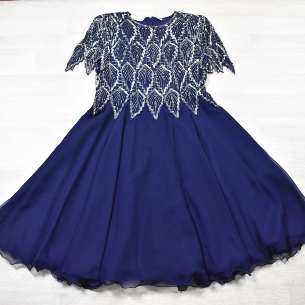 80s does 40s Laurence Kazar Beaded Silk Dress Short Sleeve Party Formal Blue VTG